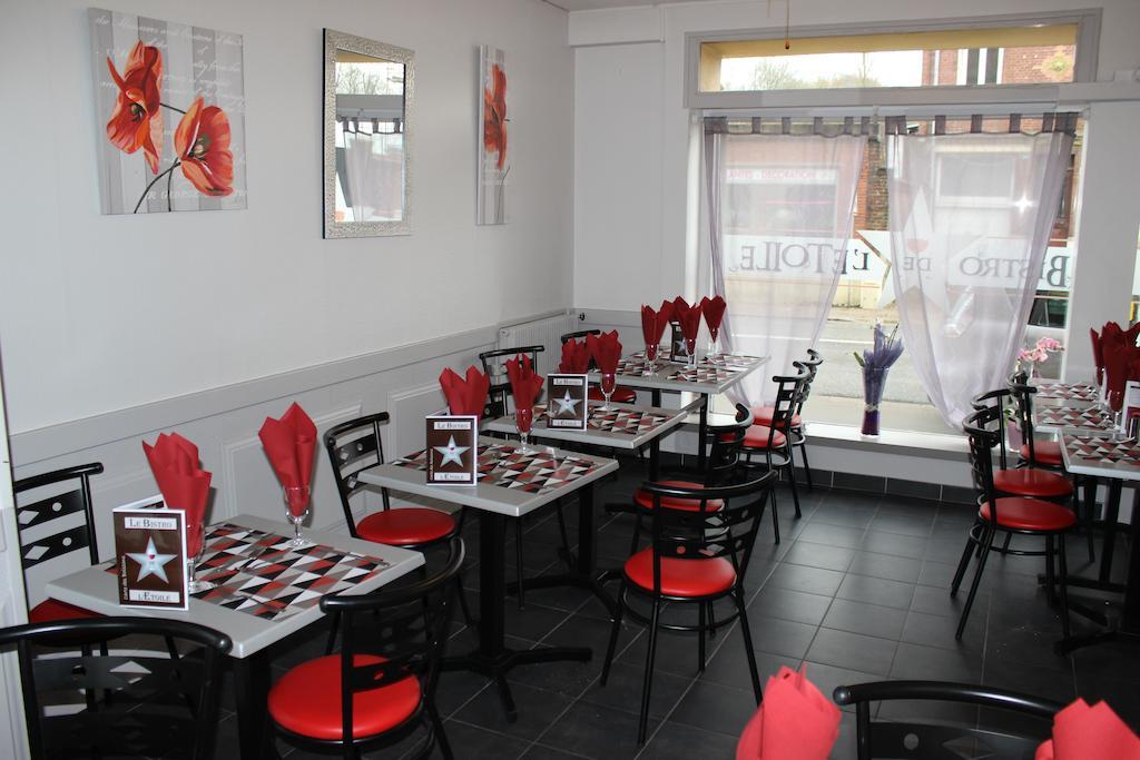 Le Bistro De L'Etoile Hotell Eus  Eksteriør bilde